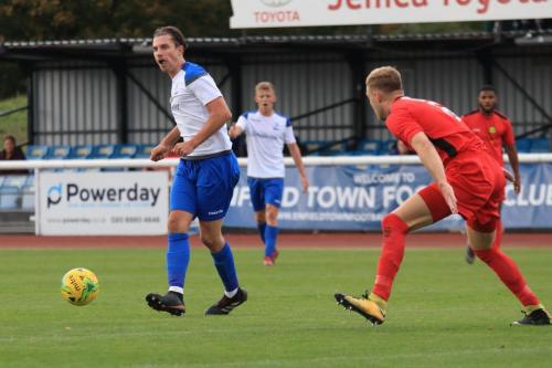 Enfields Sam Youngs (L) and Mersthams James Richmond