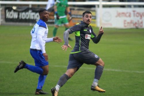 Enfields Jon Muleba (L) and Thatchams Felipe Barcelos