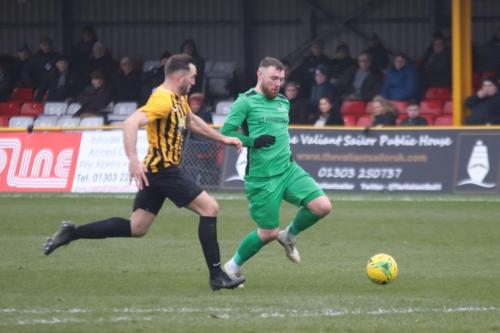 Folkestones Josh Vincent (L) and Enfields Billy Bricknell