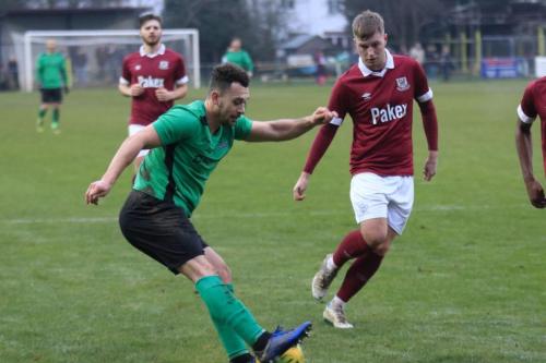 Enfields Lyle Della-Verde and Potters Bars Keagan Cole (R)