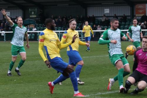IMG 7418-Muhammadu-Faal-beats-Biggleswade-keeper-Jake-Alley-but-the-goal-is-disallowed-for-offside