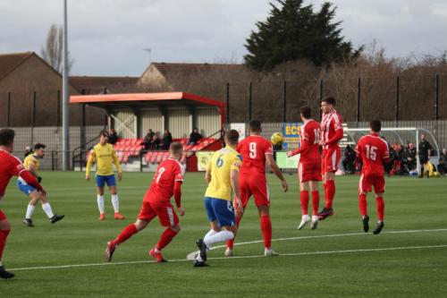 IMG 2114-Lyle-Della-Verdes-free-kick-gives-Enfield-an-early-lead