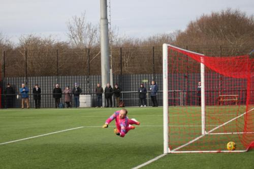IMG 2118-Lyle-Della-Verdes-free-kick-gives-Enfield-an-early-lead