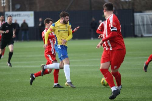 IMG 2120-Enfields-Jake-Cass-under-pressure-from-Danny-Norton