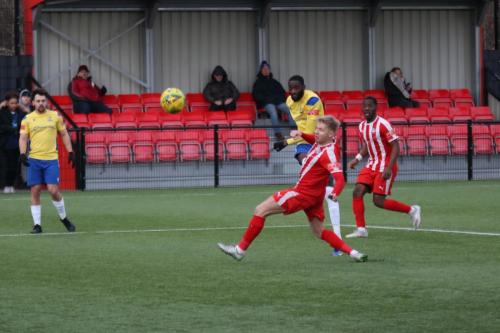 IMG 2337-Muhammadu-Faal-shoots-narrowly-wide