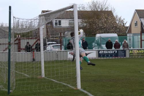 IMG 5800-Brightlingsea-keeper-Charlie-Turner-saves-from-a-free-kick