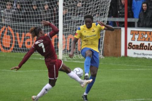 IMG 5100-Chelmsfords-Dara-Dada-L-and-Enfields-Jerry-Gyebi