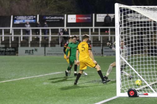 IMG 9454-Lewis-Taaffe-makes-it-4-3