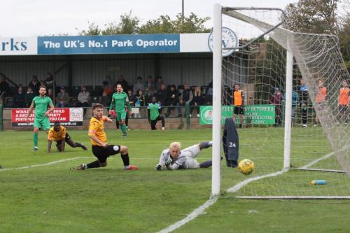 IMG 6442-Lyle-Della-Verde-green-L-scores-his-second-and-Enfields-fifth