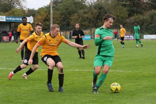 IMG 6564-Enfields-Sam-Youngs-and-East-Thurrocks-Danny-Cossington-and-Ben-Wyss-L