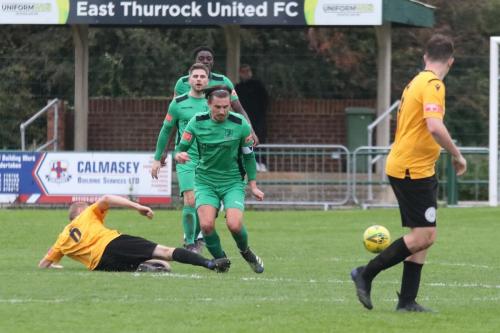 IMG 6653-East-Thurrocks-Danny-Cossington-L-tackles-Sam-Youngs