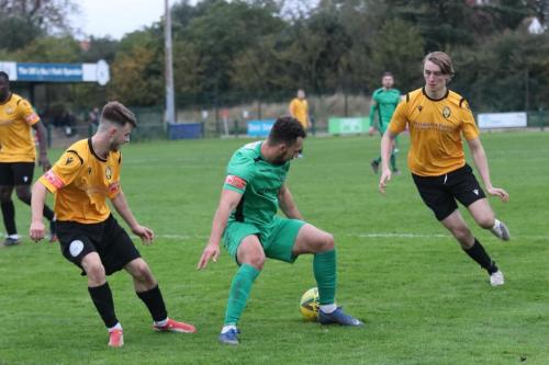 IMG 6672-East-Thurrocks-Ben-Wyss-L-and-George-Pugh-and-Enfields-Lyle-Della-Verde