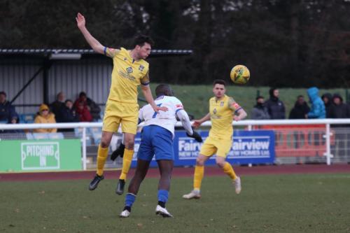 IMG 2587-Anthony-Church-heads-clear-from-Percy-Kiangebeni