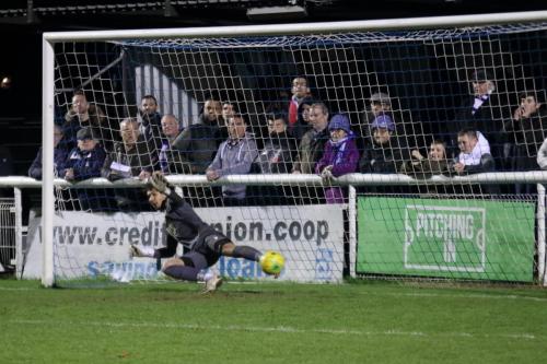 IMG 7375-Lewis-Peggs-kick-clinches-the-win-for-Bedfont