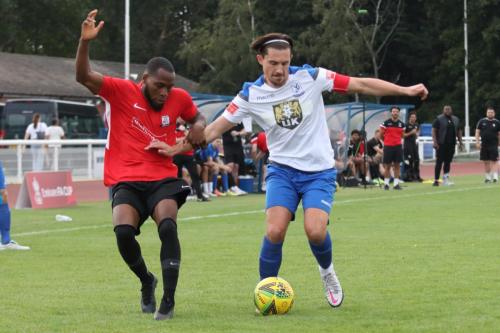 IMG 4557-Enfields-Sam-Youngs-R-holds-off-Solomon-Ofori