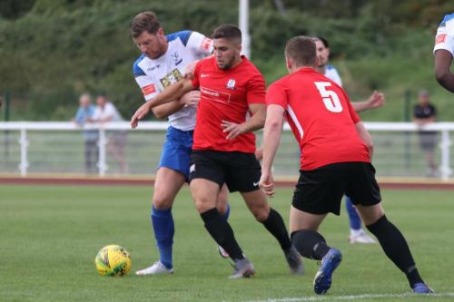 IMG 4566-Enfields-Adam-Cunnington-L-challenged-by-Luke-Alfano