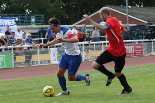 IMG 4602-Enfields-Sam-Youngs-L-and-Hadleys-Paul-Wright