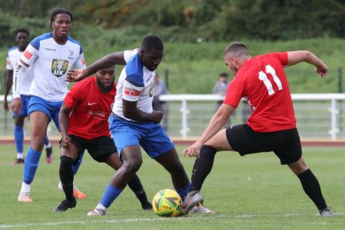 IMG 4633-Enfields-Percy-Kiangebeni-challenged-by-Luke-Alfano-R