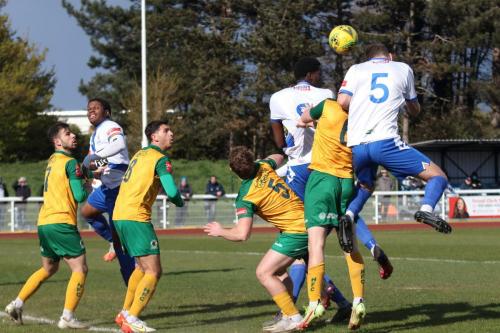 IMG 5407-Enfields-Riam-Bray-R-wins-a-header