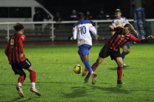 IMG 9918-Tom-Phipp-R-tackles-Muhammadu-Faal