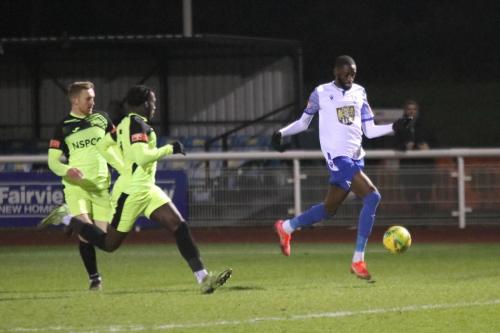 IMG 1070-Bobby-Price-L-and-Kwaku-Frimpong-chase-Muhammadu-Faal