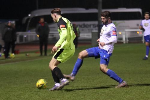 IMG 1149-Jake-Cass-R-challenges-Bradley-Williams