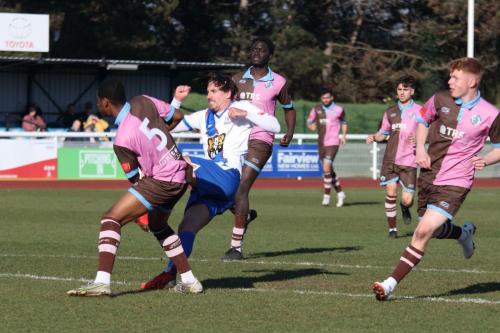 IMG 4254-Sam-Youngs-shoots-off-target