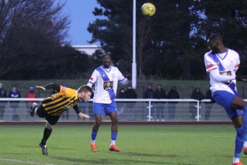 IMG 8621-Folkestones-Scott-Heard-L-heads-clear