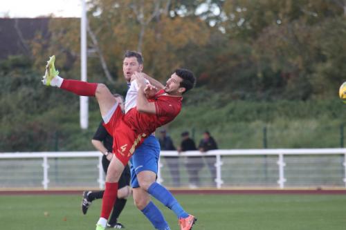 IMG 6738-Enfields-Adam-Cunnington-and-Polices-Ollie-Robinson-red