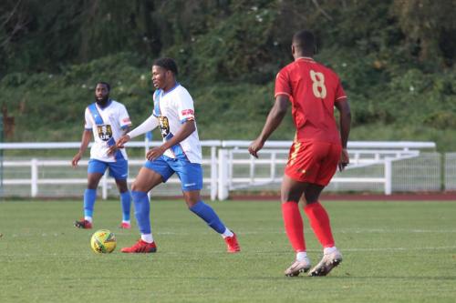 IMG 6792-Enfields-Manny-Maja-centre-and-Harold-Joseph-and-Polices-Rudy-Allen