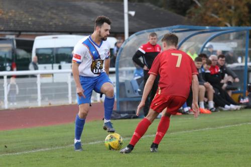 IMG 6889-Enfields-Lyle-Della-Verde-L-and-Polices-Ollie-Knight