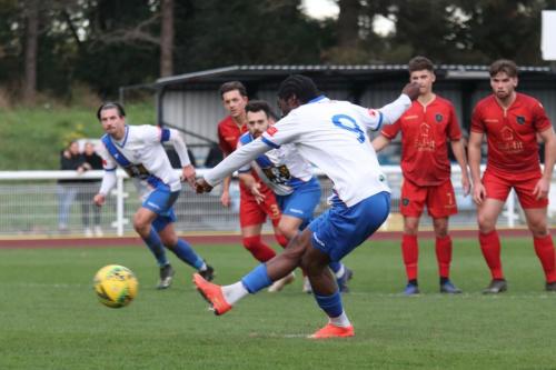 IMG 6995-Andre-Coker-scores-the-winning-goal-from-the-penalty-spot