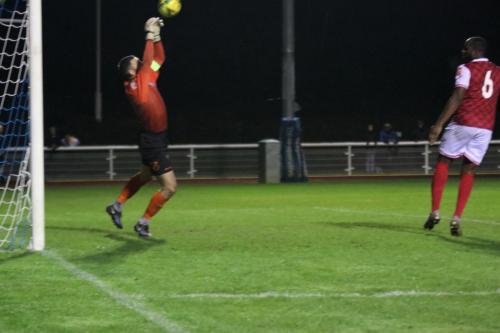 IMG 5975-Wingate-keeper-Ben-Goode-saves-Muhammadu-Faals-header