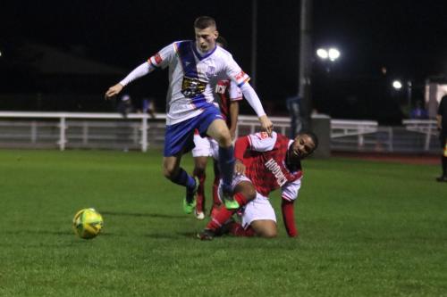 IMG 6005-Wingates-Alphanso-Kennedy-R-challenges-Ryan-Kirwan