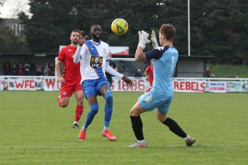 IMG 6236-Worthing-keeper-Harrison-Male-beats-Muhammadu-Faal-to-a-through-ball