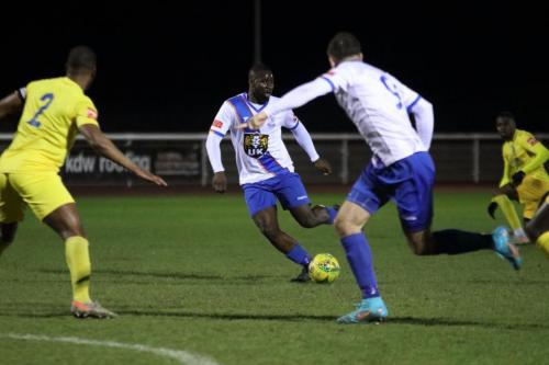 IMG 1855-Percy-Kiangebeni-passes-to-Jake-Cass-to-set-up-the-second-Enfield-goal