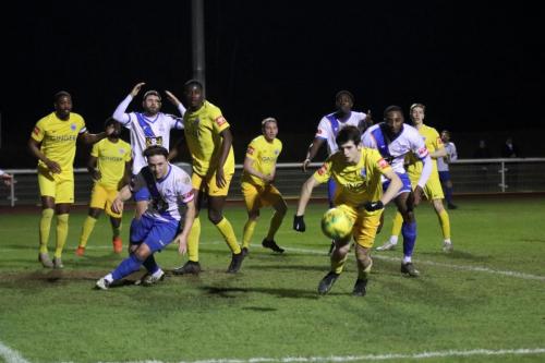 IMG 1914-An-Enfield-long-throw-falls-to-safety-as-Lewis-Taaffe-and-Kieran-Jones-try-to-reach-the-ball