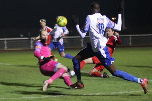 IMG 0860-Mitchell-Beeney-saves-from-Muhammadu-Faal