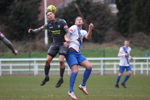 IMG 3253-Tom-Barton-L-challenges-Adam-Cunnington