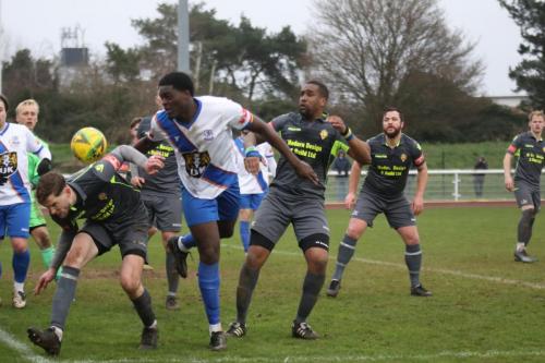 IMG 3545-Enfields-Jerry-Gyebi-challenges-Ryan-Dear