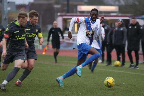 IMG 3569-Ryan-Boswell-L-and-Oliver-Spooner-chase-Muhammadu-Faal