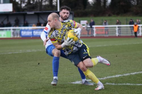 IMG 1313-Margate-keeper-Billy-Johnson-and-Enfields-Jake-Cass