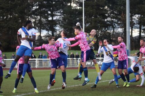 IMG 1448-Margates-Billy-Johnson-punches-clear