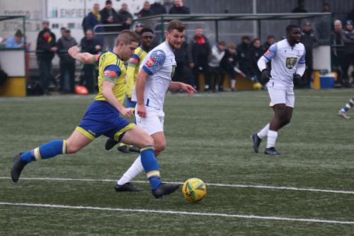 IMG 0471-Scott-Mitchell-clears-from-Rian-Bray