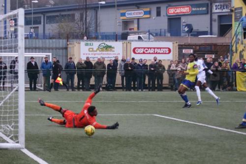 IMG 0572-Muhammadu-Faal-shoots-narrowly-wide