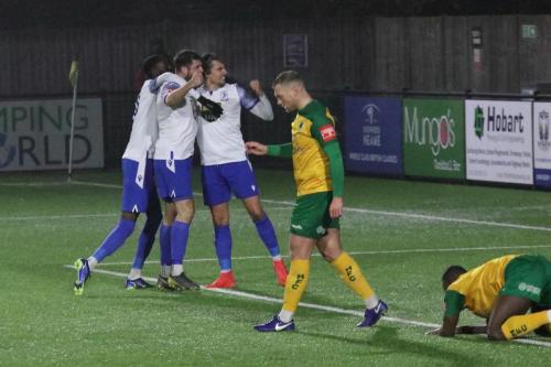 IMG 0160-Enfield-celebrate-Sam-Youngs-goal