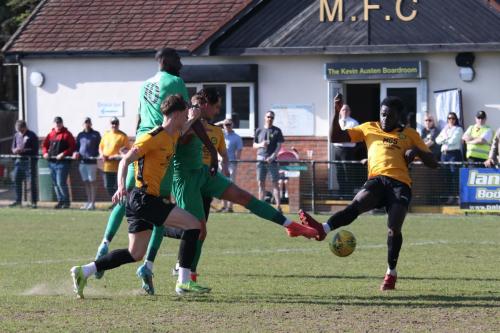 IMG 4894-Sam-Youngs-scores-the-first-Enfield-goal