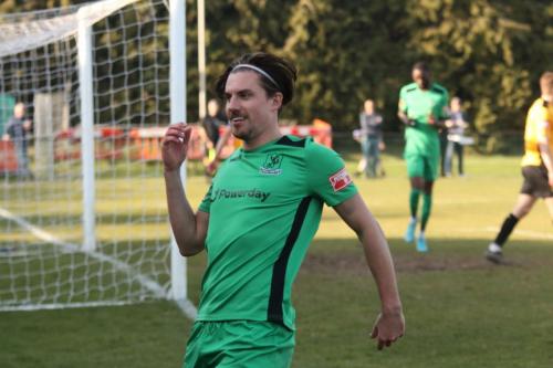 IMG 5008-Sam-Youngs-celebrates-his-second-goal