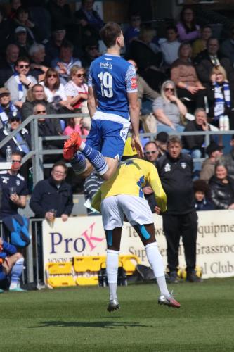 IMG 9026-Harry-Beadle-outjumps-Michael-Bakare