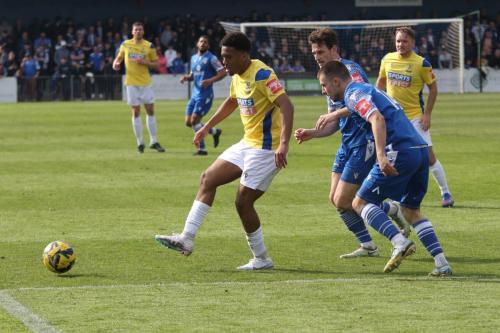 IMG 9178-Johnville-Renee-challenged-by-Anthony-Church-and-Darren-Foxley